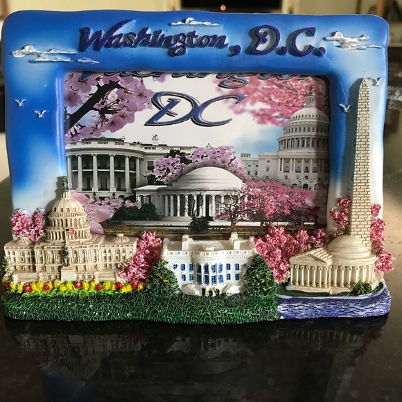 NWOT Washington DC T-Shirt and photo frame - Picture 2 of 5